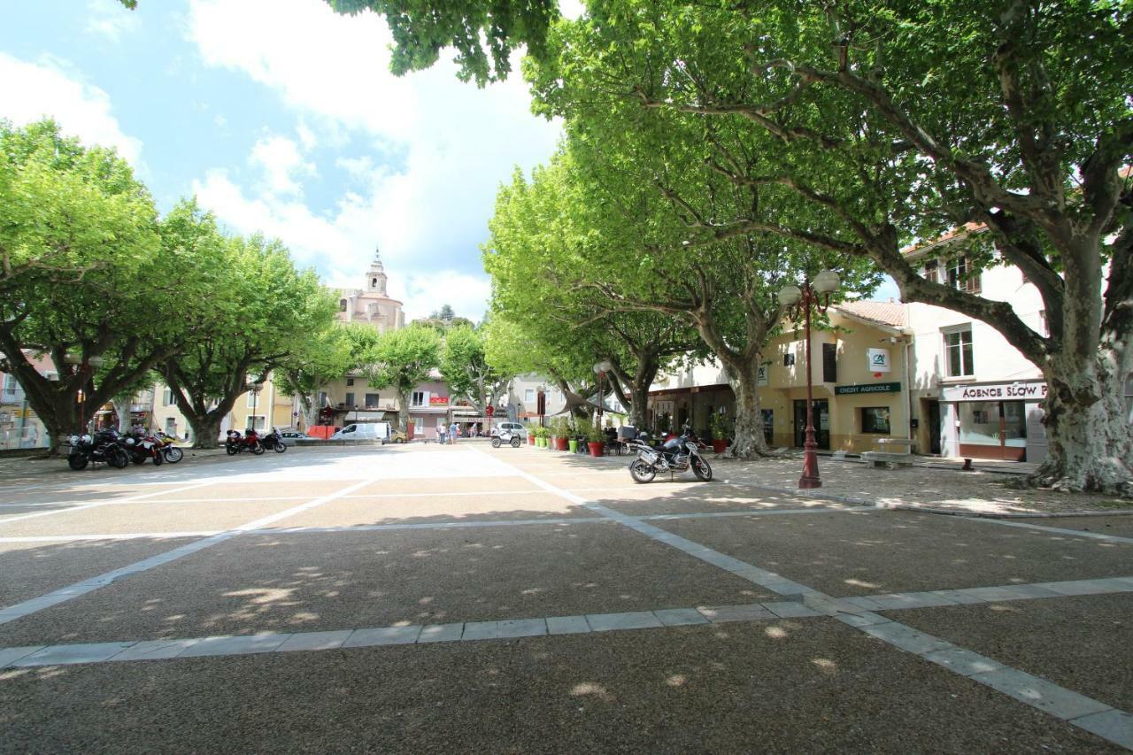 בדואן "La Place Du Village" מראה חיצוני תמונה